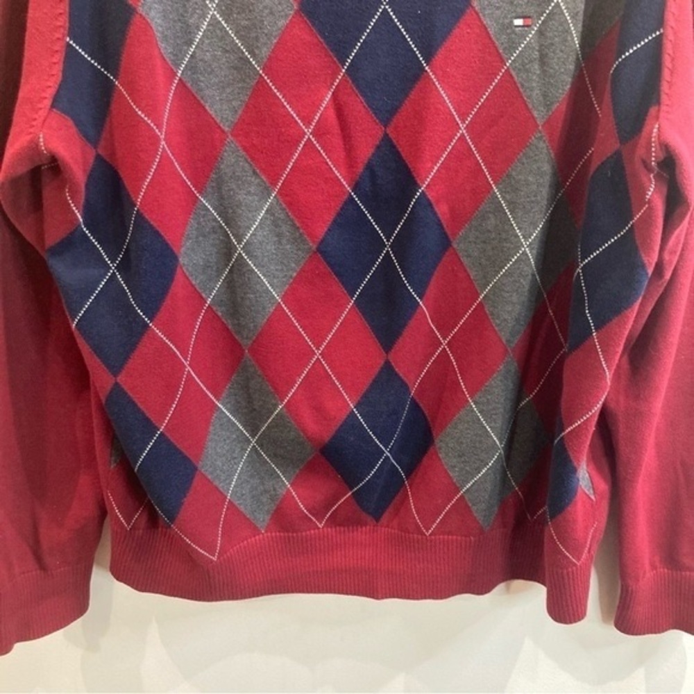 Tommy Hilfiger Red Argyle V-Neck Sweater with Navy and Gray Diamonds - Picture 5 of 7